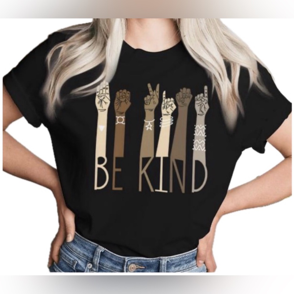 Be Kind Navy Blue T-Shirt. Size Small.